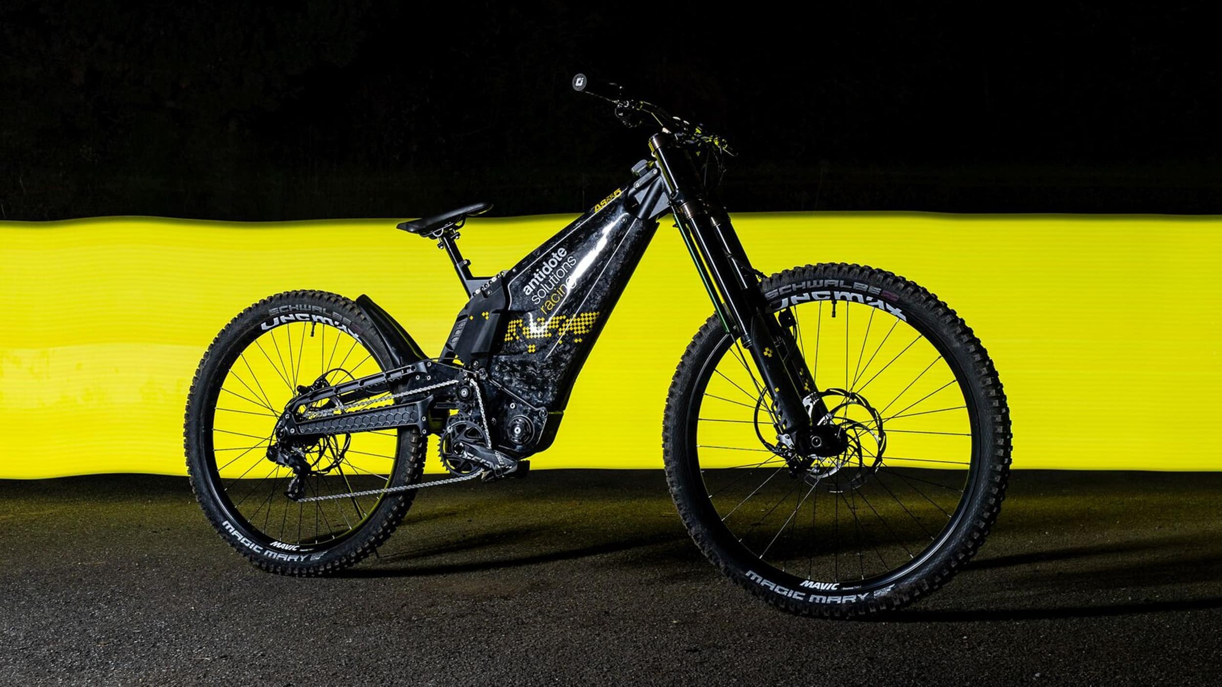 Nouveauté | Antidote Solutions AS05 : le prototype de DH qui veut bousculer la Coupe du monde
