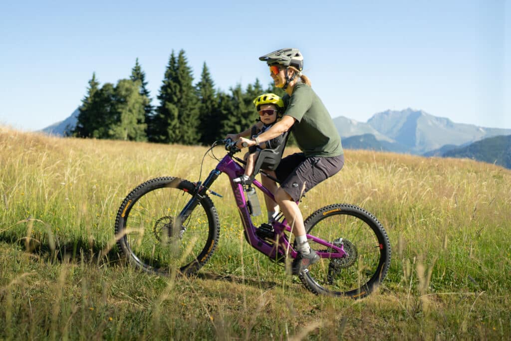 Test | Kids Ride Shotgun Pro Evo : siège enfant et selle vélo à la fois