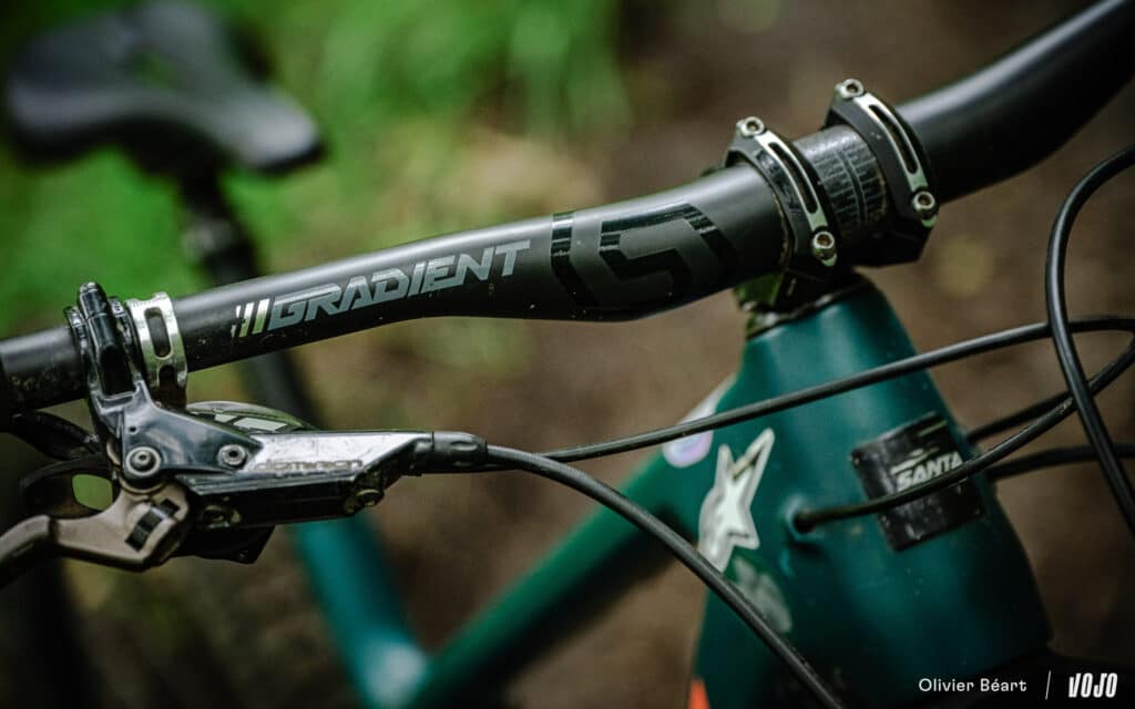 Test | Roues, poste de pilotage et pédalier FSA Gradient 2026 : robustesse ultime pour l&rsquo;enduro