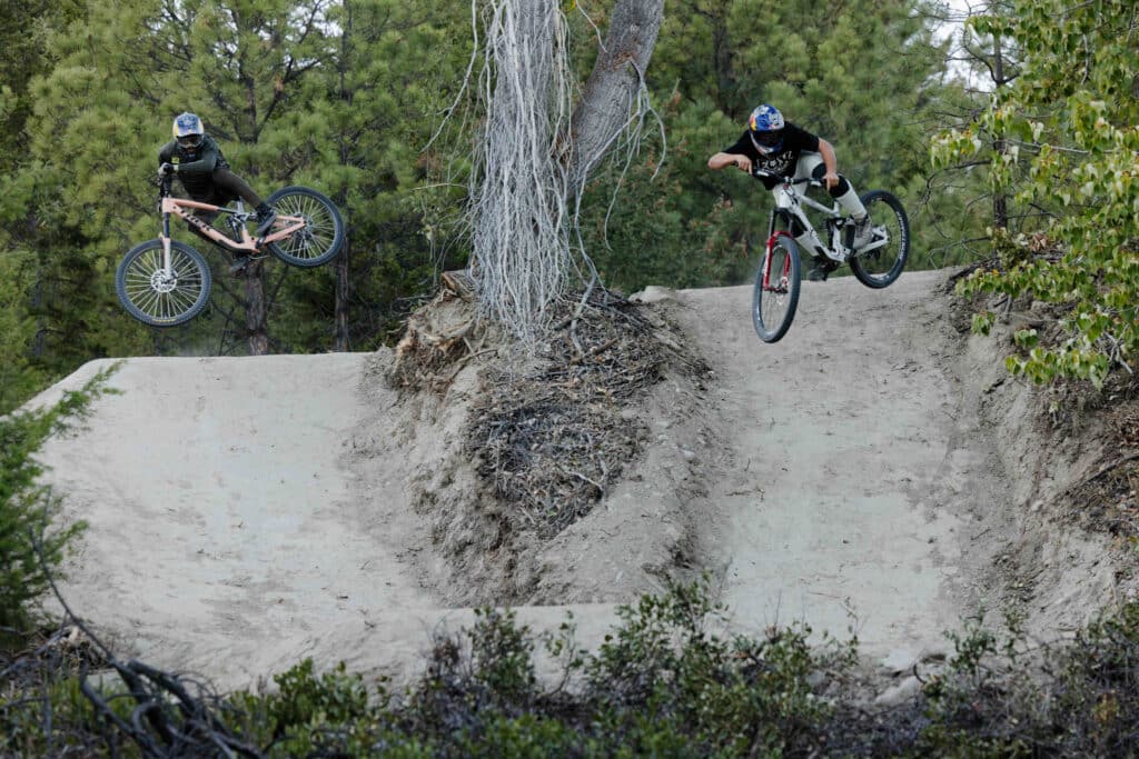 Parallel III : Brandon Semenuk invite Hugo Frixtalon et Kade Edwards