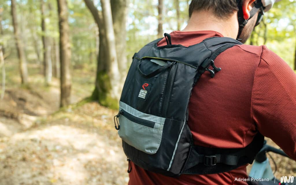 Test | Sac à dos Ekoï Perf Compact D30 : petit, pratique et sûr