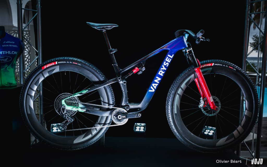 Bike Check | Van Rysel RCR XC : la future arme 32 pouces aéro du team Decathlon Ford