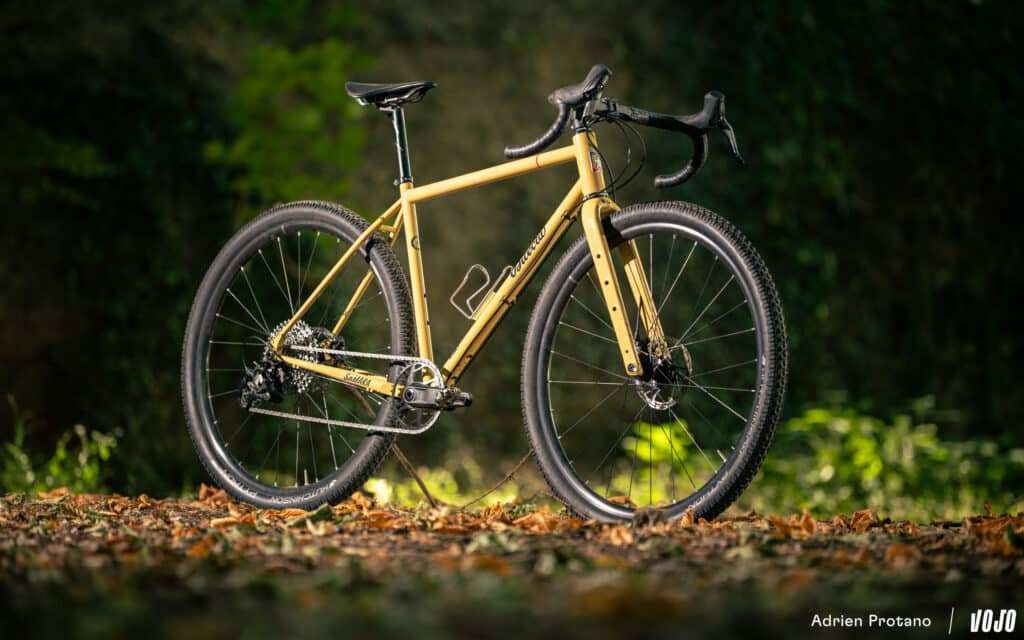 Test | Dilecta Samara : un gravel acier qui voit (très) large