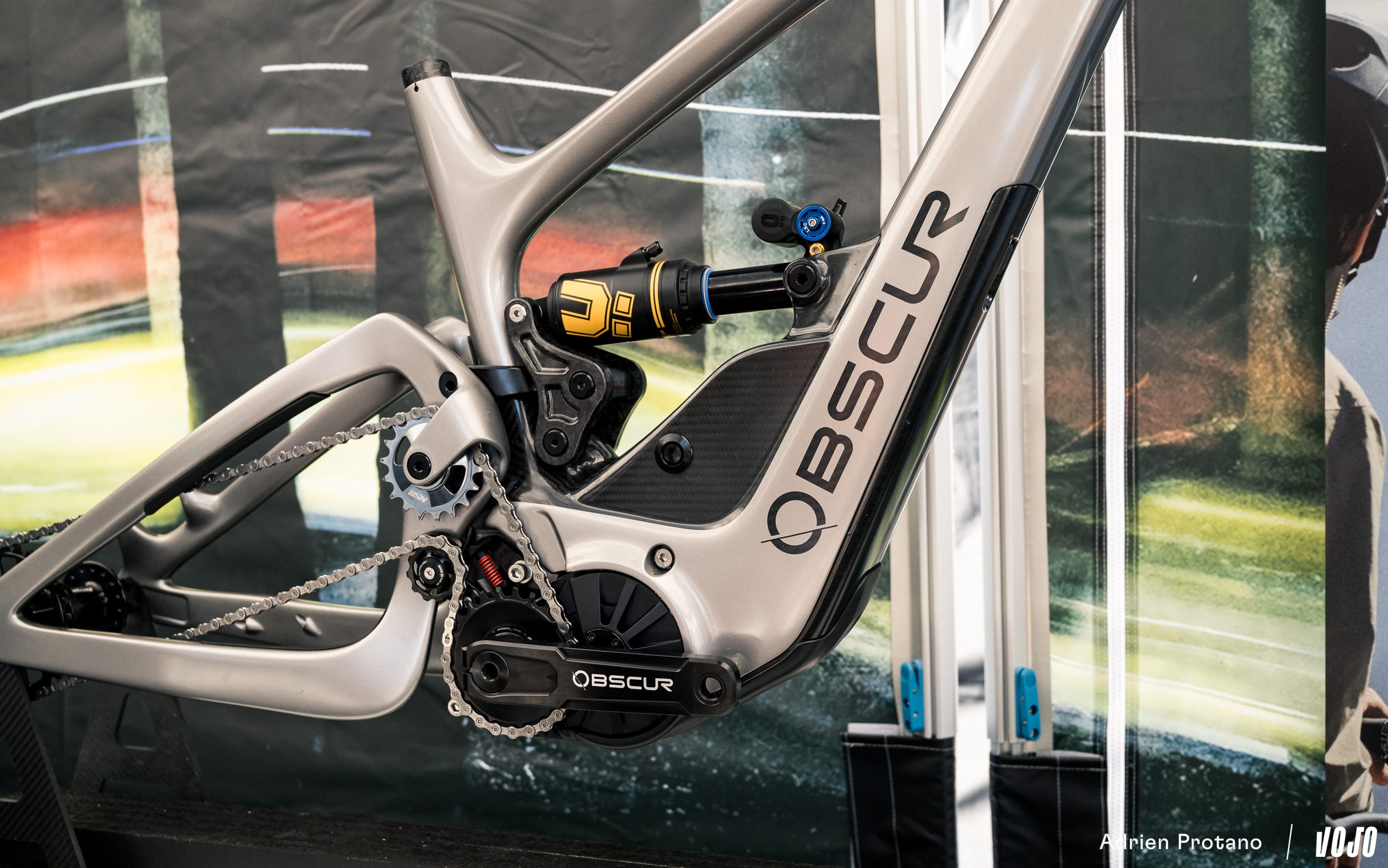 Roc d’Azur 2026 | Obscur : du carbone français et un VTTAE sans dérailleur